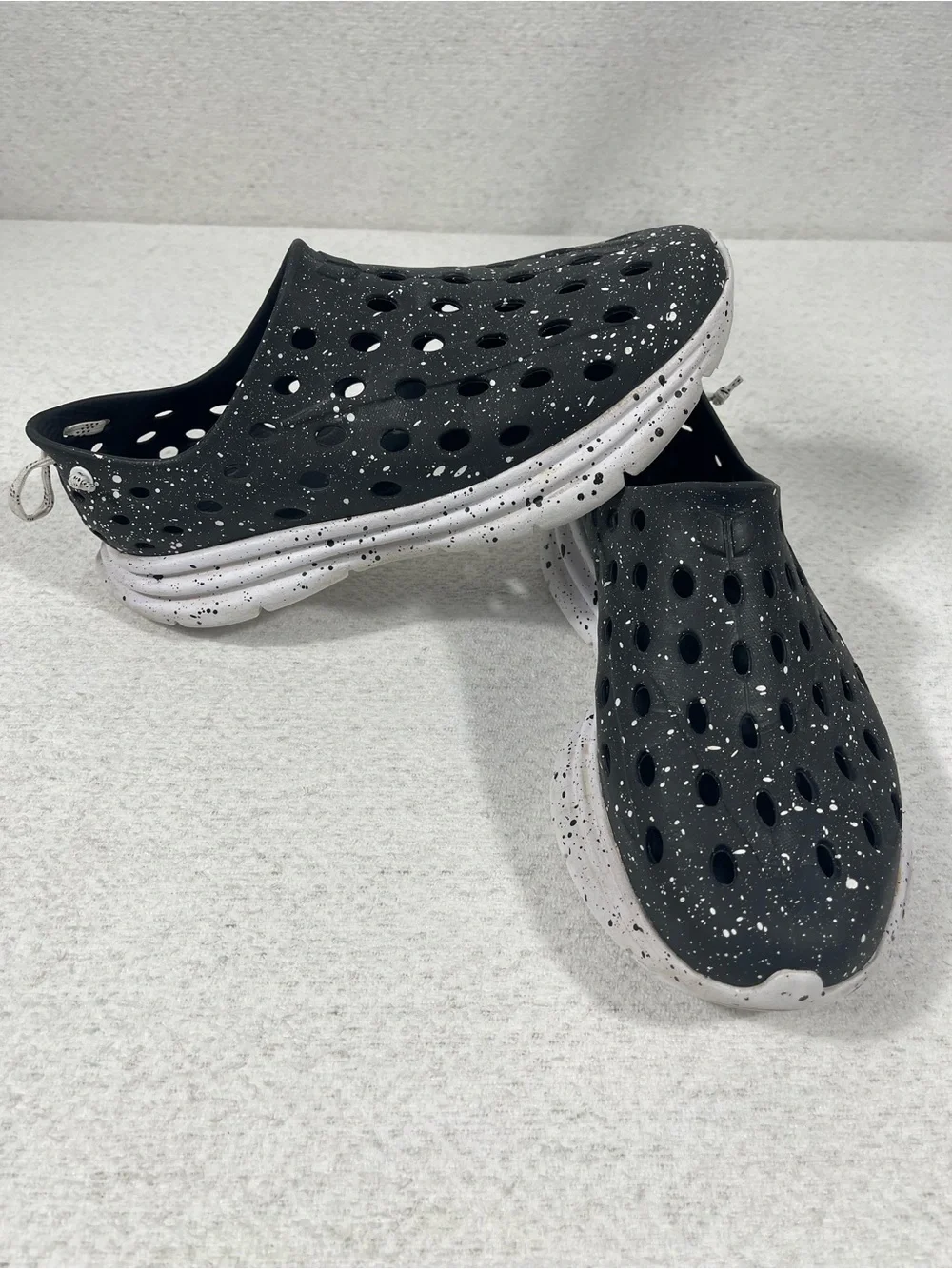 Kane Footwear Unisex Revive Active Sneakers Speckled Blk Sz M 9 /W 11. SKU#0526